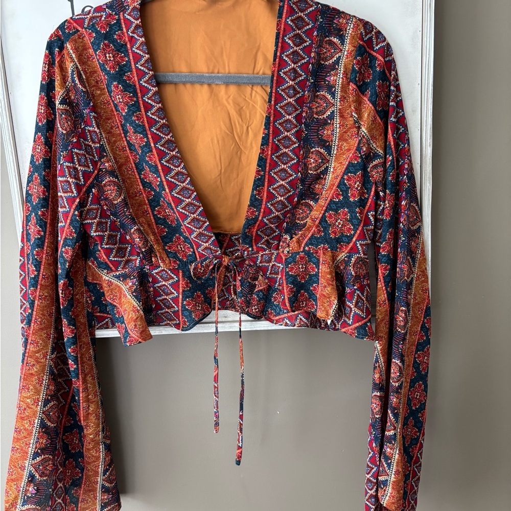 Bell Sleeve Boho Crop Top with Tie Closure and Ruffle Hem. Festival! NWOT